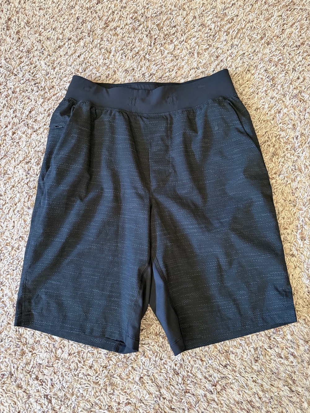 lululemon athletica Men's Heather Black Athletic Shorts - XS